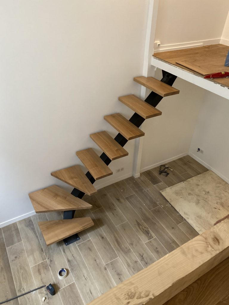 Escalier quart tournant bas 8 marches